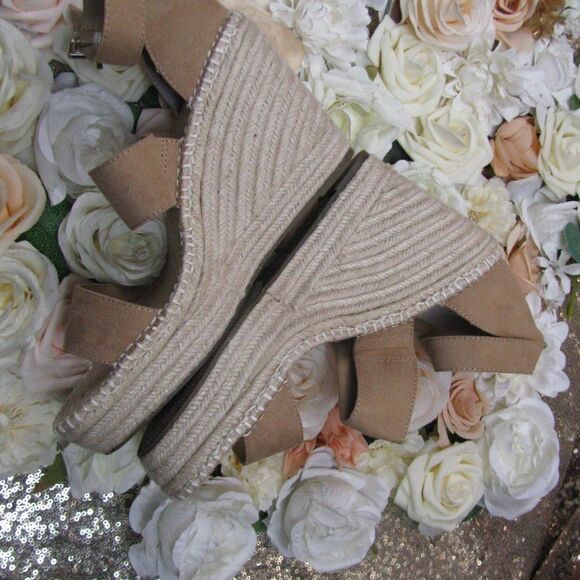 NWT INC wedge espadrilles 8 - Picture 6 of 9